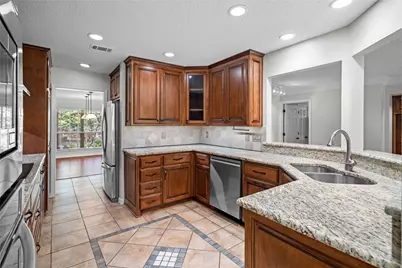 3406 Forestway Court, Arlington, TX 76001 - Photo 11