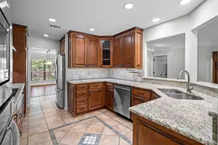 3406 Forestway Ct, Arlington, TX 76001 - Photo 11