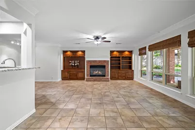 3406 Forestway Court, Arlington, TX 76001 - Photo 17