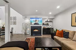 7450 Holly Hill Dr, Dallas, TX 75231 - Photo 5