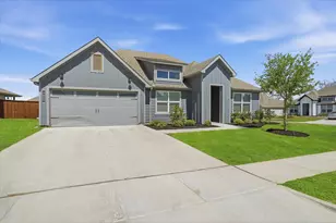 4028 Cornerstone Cir, Granbury, TX 76048 - Photo 3