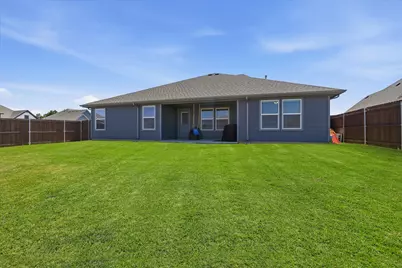 4028 Cornerstone Circle, Granbury, TX 76048 - Photo 33