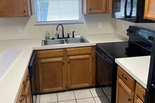 3441 Pewitt Dr, Waco, TX 76706 - Photo 5