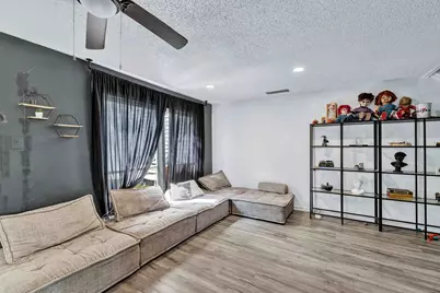 4904 Rollingwood Court, Garland, TX 75043 - Photo 5