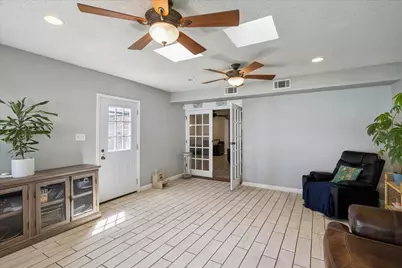 5705 Diamond Oaks Drive N, Haltom City, TX 76117 - Photo 19