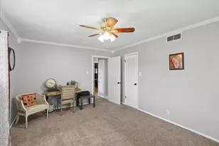 5705 Diamond Oaks Dr N, Haltom City, TX 76117 - Photo 23