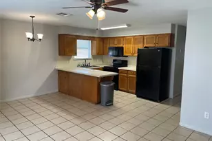 3443 Pewitt Dr, Waco, TX 76706 - Photo 5