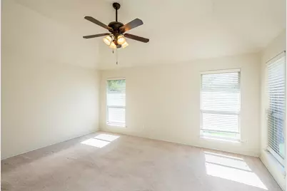 10913 Golfview Way, Benbrook, TX 76126 - Photo 7