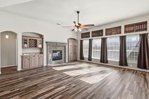 205 Odyssey Ln, Mansfield, TX 76063 - Photo 13