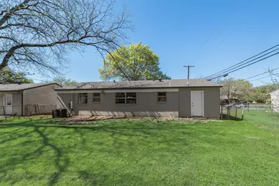 705 SW Sunnybrook Drive, Burleson, TX 76028 - Photo 19