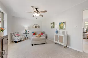 705 SW Sunnybrook Dr, Burleson, TX 76028 - Photo 15