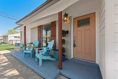 705 SW Sunnybrook Drive, Burleson, TX 76028 - Photo 3