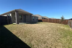 4700 Essonite Rd, Little Elm, TX 76227 - Photo 33