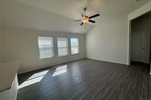 4700 Essonite Rd, Little Elm, TX 76227 - Photo 9