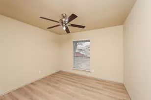 813 Hudson Dr, Garland, TX 75043 - Photo 15