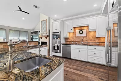 200 Hollowtree Court, Coppell, TX 75019 - Photo 17