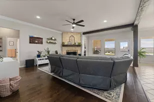 7925 Grassland Dr, Godley, TX 76044 - Photo 5