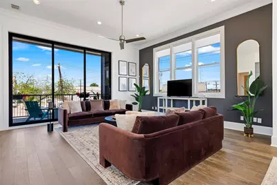 211 Carroll Street, Fort Worth, TX 76107 - Photo 19