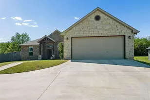 4114 Seminole Trail, Granbury, TX 76048 - Photo 1
