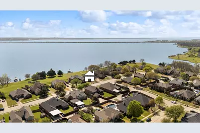 3905 Lakeside Drive, Rowlett, TX 75088 - Photo 5