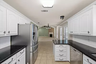 190 Westshore Drive, Wills Point, TX 75169 - Photo 11