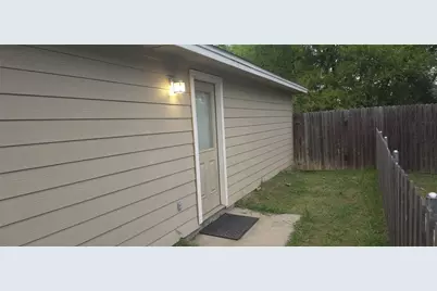 448 Chase Avenue, Cleburne, TX 76031 - Photo 3