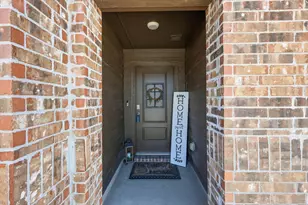 1520 Skyline Dr, Denton, TX 76207 - Photo 3