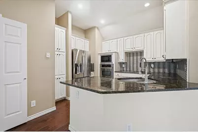 8501 Mustang Drive, Irving, TX 75063 - Photo 13