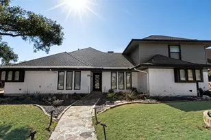 3021 Club Hill Dr, Garland, TX 75043 - Photo 5