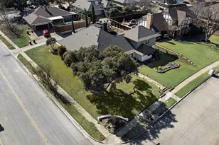 3021 Club Hill Dr, Garland, TX 75043 - Photo 3