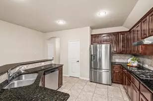 10112 Old Eagle River Ln, McKinney, TX 75072 - Photo 9