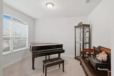 924 Meadow Scape Drive, Fort Worth, TX 76028 - Photo 5