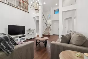 924 McCoy Dr, Irving, TX 75062 - Photo 15