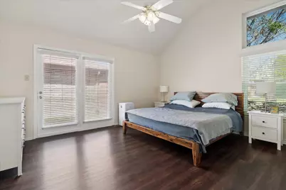 924 McCoy Drive, Irving, TX 75062 - Photo 25