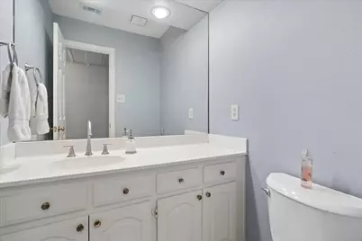 924 McCoy Drive, Irving, TX 75062 - Photo 9