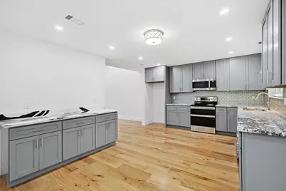 402 Creekmeadow Lane, Lewisville, TX 75067 - Photo 11