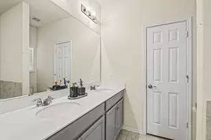 9117 Redshire Ln, Fort Worth, TX 76131 - Photo 25