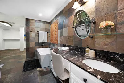 2711 Spyglass Drive, Carrollton, TX 75007 - Photo 21