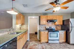 2844 Bluffs Ct, McKinney, TX 75071 - Photo 9