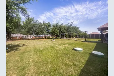 102 White Oak Drive, Krugerville, TX 76227 - Photo 35