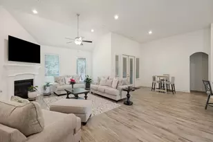 102 White Oak Dr, Krugerville, TX 76227 - Photo 5