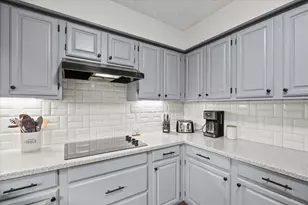 4017 Cherryhill Ct, Arlington, TX 76016 - Photo 11