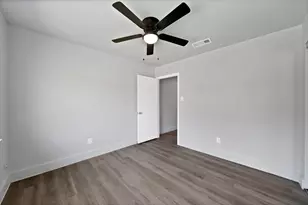 6758 Cartagena Ct, Fort Worth, TX 76133 - Photo 11