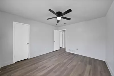 6758 Cartagena Court, Fort Worth, TX 76133 - Photo 9