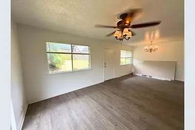2613 Amherst Court, Irving, TX 75038 - Photo 3