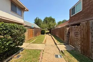2613 Amherst Ct, Irving, TX 75038 - Photo 17