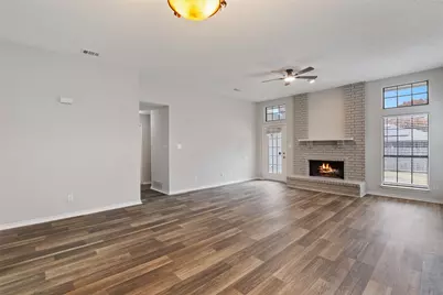 983 Downey Drive, Lewisville, TX 75067 - Photo 7