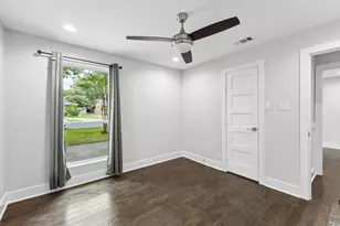 13726 Peyton Dr, Dallas, TX 75240 - Photo 17