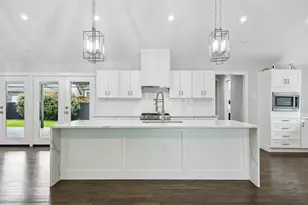 13726 Peyton Dr, Dallas, TX 75240 - Photo 9