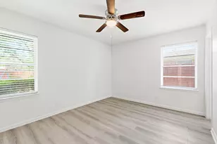 2649 Hillsboro Ave, Dallas, TX 75228 - Photo 15